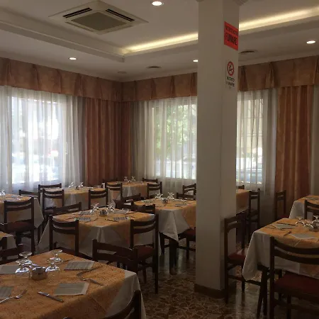 Rinaldini Hotell 2*